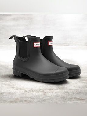Hunter Matte Black Chelsea Rain Ankle Boots